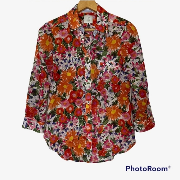 HD in Paris Hananlei floral button down top - Picture 2 of 7